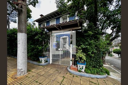 Casa à venda com 254m², 5 quartos e 2 vagasFac