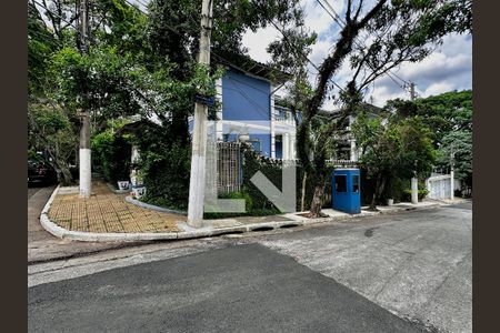 Casa à venda com 254m², 5 quartos e 2 vagasFachada