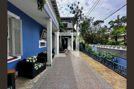 Casa à venda com 254m², 5 quartos e 2 vagasVaranda