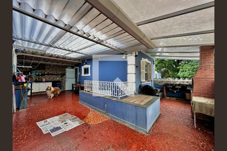 Casa à venda com 254m², 5 quartos e 2 vagasQuintal