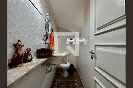 Casa à venda com 254m², 5 quartos e 2 vagasLavabo