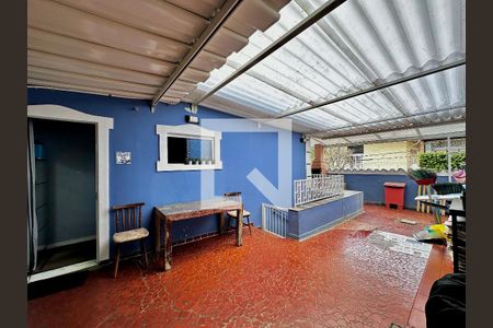 Casa à venda com 254m², 5 quartos e 2 vagasQuintal