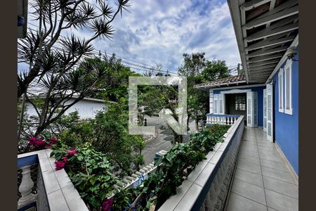 Casa à venda com 254m², 5 quartos e 2 vagasVaranda Suítes