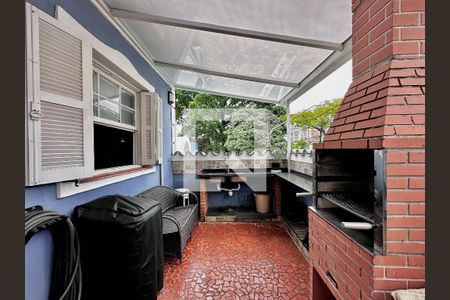 Casa à venda com 254m², 5 quartos e 2 vagasChurrasqueira