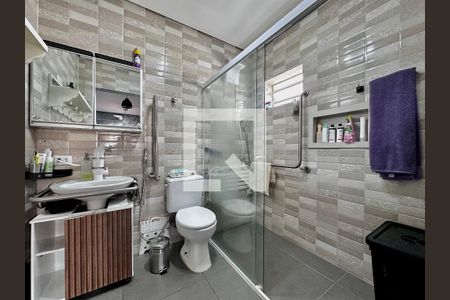 Casa à venda com 254m², 5 quartos e 2 vagasBanheiro Suíte 2 fundos