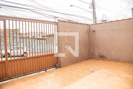 Casa para alugar com 80m², 2 quartos e 1 vagaÁrea comum