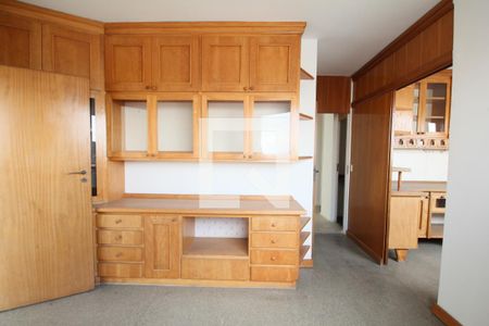 Apartamento à venda com 198m², 4 quartos e 3 vagasCopa