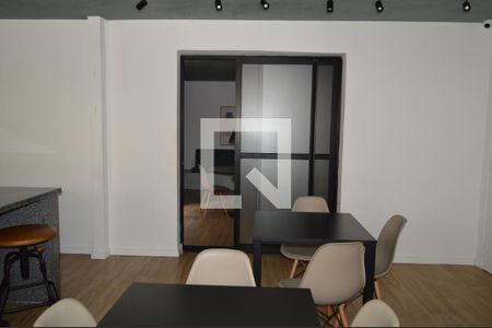 Apartamento para alugar com 28m², 1 quarto e sem vagaÁrea comum - Salão de festas