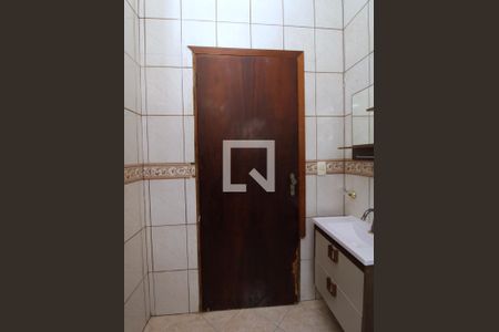 Casa para alugar com 490m², 3 quartos e 2 vagasBanheiro 2