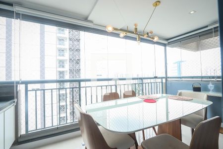 Apartamento à venda com 82m², 3 quartos e 2 vagasVaranda