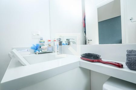 Apartamento à venda com 82m², 3 quartos e 2 vagasBanheiro da Suite