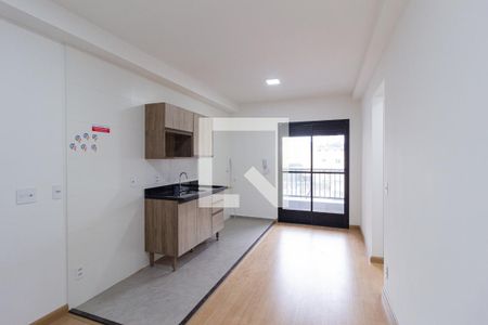 Sala e cozinha de apartamento para alugar com 1 quarto, 34m² em Centro, Osasco