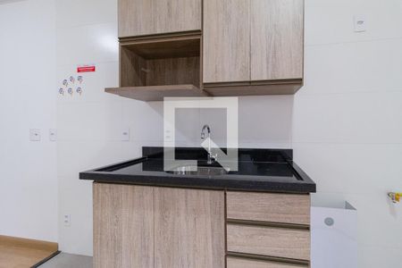 Sala e cozinha de apartamento para alugar com 1 quarto, 34m² em Centro, Osasco