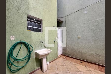 Casa para alugar com 60m², 1 quarto e sem vagaÁrea de Serviço