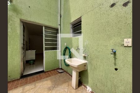 Casa para alugar com 60m², 1 quarto e sem vagaÁrea de Serviço