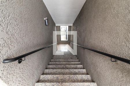 Apartamento para alugar com 30m², 2 quartos e sem vagaEscada