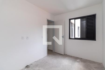 Quarto 1 de apartamento para alugar com 2 quartos, 30m² em Guaiauna, São Paulo