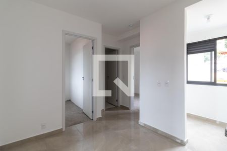 Sala de apartamento para alugar com 2 quartos, 30m² em Guaiauna, São Paulo