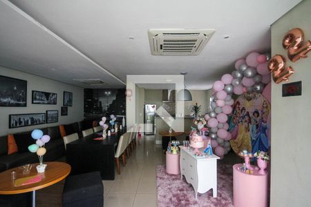 Apartamento para alugar com 56m², 2 quartos e 1 vaga Apartamento para alugar com 56m², 2 quartos e 1 vagaÁrea comum - Salão de festas