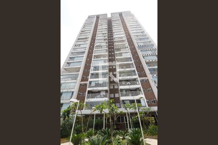 Apartamento para alugar com 56m², 2 quartos e 1 vaga Apartamento para alugar com 56m², 2 quartos e 1 vagaFachada