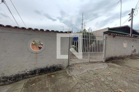 Casa à venda com 300m², 3 quartos e 1 vagaFachada