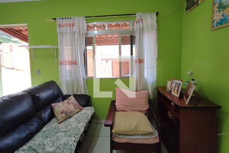 Casa à venda com 300m², 3 quartos e 1 vagaEdícula - Sala