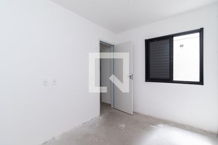 Quarto 1 de apartamento para alugar com 2 quartos, 30m² em Guaiauna, São Paulo