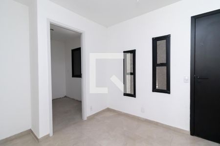 Sala de apartamento para alugar com 2 quartos, 30m² em Guaiauna, São Paulo