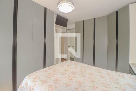 Suíte de casa para alugar com 5 quartos, 1089m² em Jardim Itu, Porto Alegre