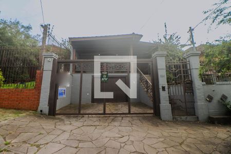 Fachada de casa para alugar com 5 quartos, 1089m² em Jardim Itu, Porto Alegre