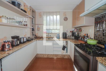 Cozinha de casa para alugar com 5 quartos, 1089m² em Jardim Itu, Porto Alegre