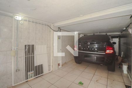 Garagem de casa para alugar com 5 quartos, 1089m² em Jardim Itu, Porto Alegre