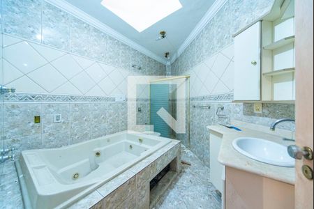 Casa à venda com 300m², 3 quartos e 2 vagasBanheiro do Quarto 3