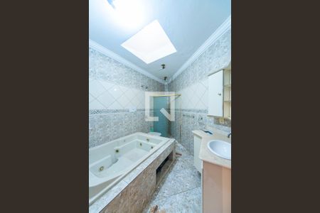 Casa à venda com 300m², 3 quartos e 2 vagasBanheiro do Quarto 3