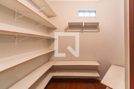 Casa à venda com 300m², 3 quartos e 2 vagasCloset do Quarto 3