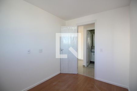 Quarto 1 de apartamento para alugar com 2 quartos, 44m² em Jacarepaguá, Rio de Janeiro