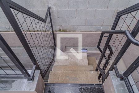 Casa de condomínio à venda com 148m², 2 quartos e 2 vagasEscada