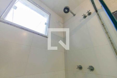 Casa de condomínio à venda com 240m², 4 quartos e 1 vagaBanheiro da Suíte 3