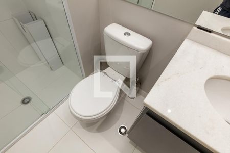 Banheiro de kitnet/studio à venda com 1 quarto, 27m² em Vila Buarque, São Paulo