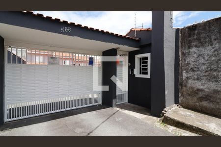 Casa de condomínio à venda com 89m², 2 quartos e 2 vagasFachada e plaquinha