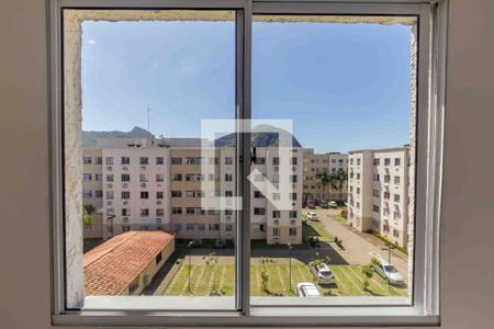 Quarto 1 Janela de apartamento para alugar com 2 quartos, 44m² em Vargem Pequena, Rio de Janeiro