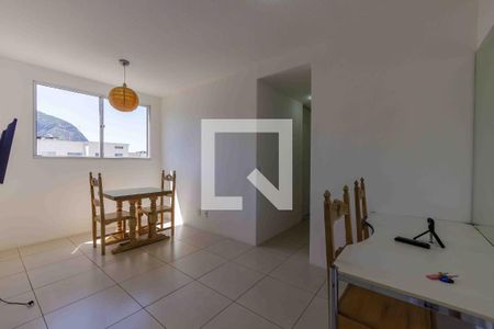 Sala de apartamento para alugar com 2 quartos, 44m² em Vargem Pequena, Rio de Janeiro