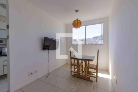 Sala de apartamento para alugar com 2 quartos, 44m² em Vargem Pequena, Rio de Janeiro