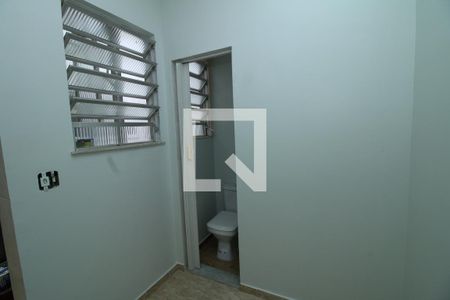 Apartamento à venda com 90m², 2 quartos e 2 vagasQuarto de Serviço