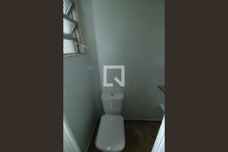 Apartamento à venda com 90m², 2 quartos e 2 vagasBanheiro de serviço