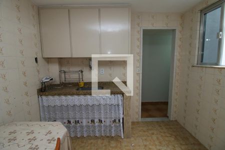 Apartamento à venda com 90m², 2 quartos e 2 vagasCozinha