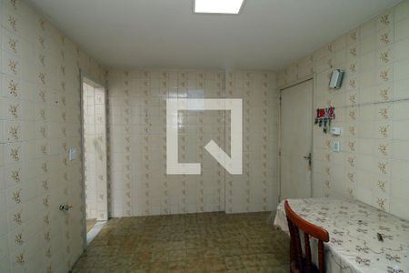 Apartamento à venda com 90m², 2 quartos e 2 vagasCozinha