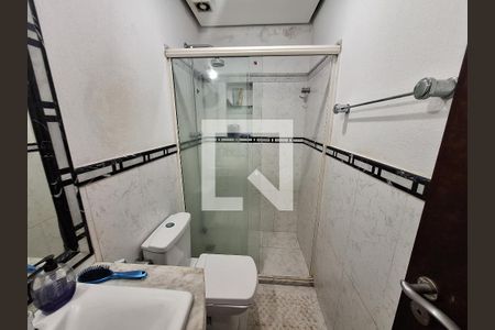 Apartamento à venda com 220m², 2 quartos e sem vagaBanheiro da suíte 2