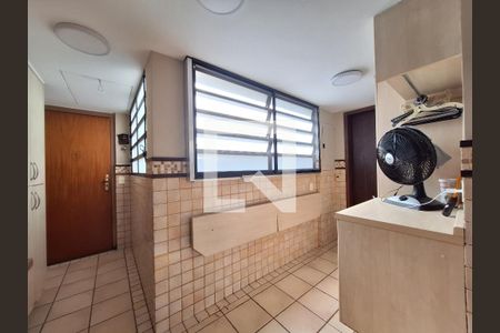 Apartamento à venda com 220m², 2 quartos e sem vagaÁrea de serviço 