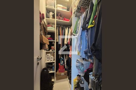 Apartamento à venda com 113m², 3 quartos e 2 vagasCloset da suíte